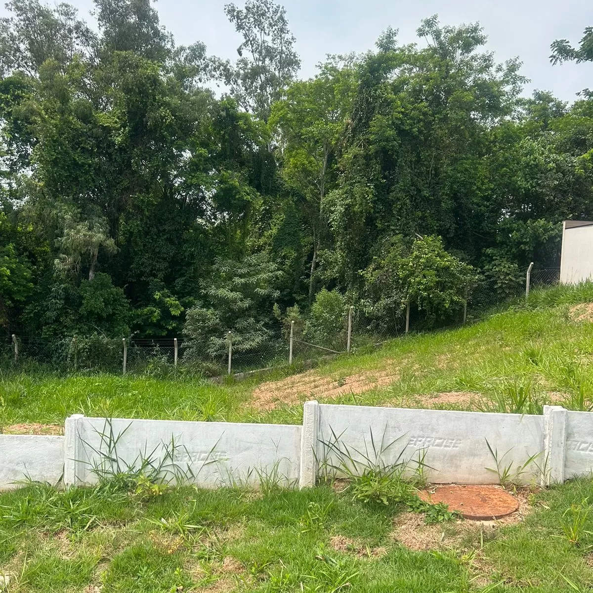 Terreno à Venda no Condominio Vale Azul - Votorantim/SP