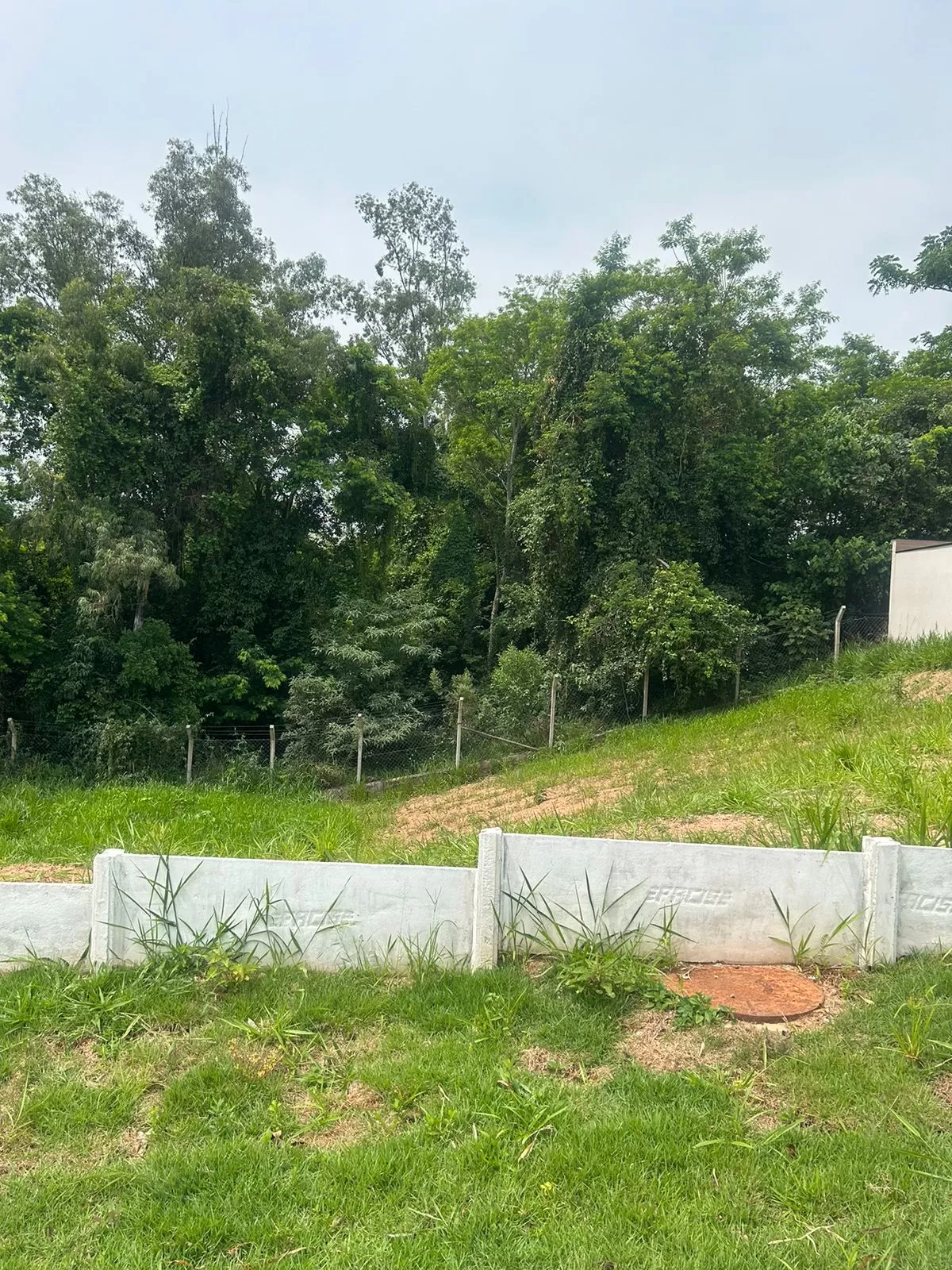 Terreno à Venda no Condominio Vale Azul / Votorantim - SP