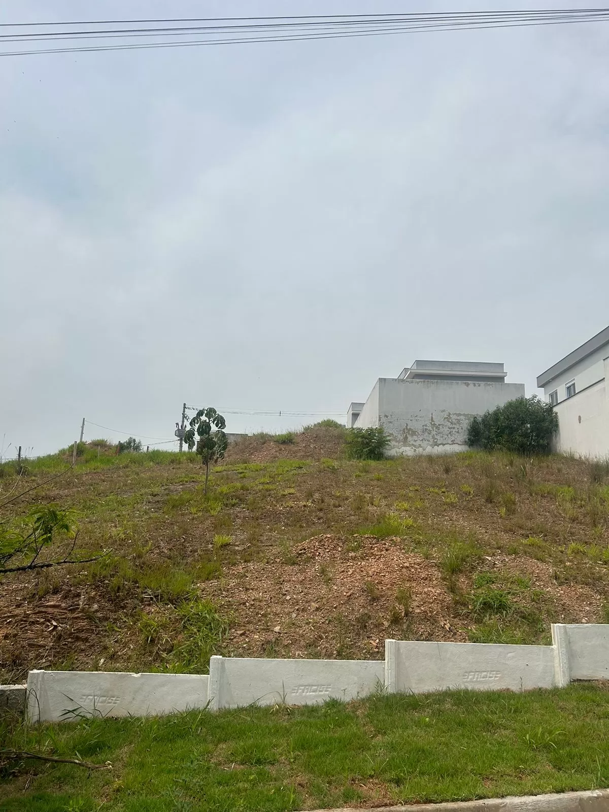 Terreno com vista livre no Condominio Vale Azul em Votorantim-SP