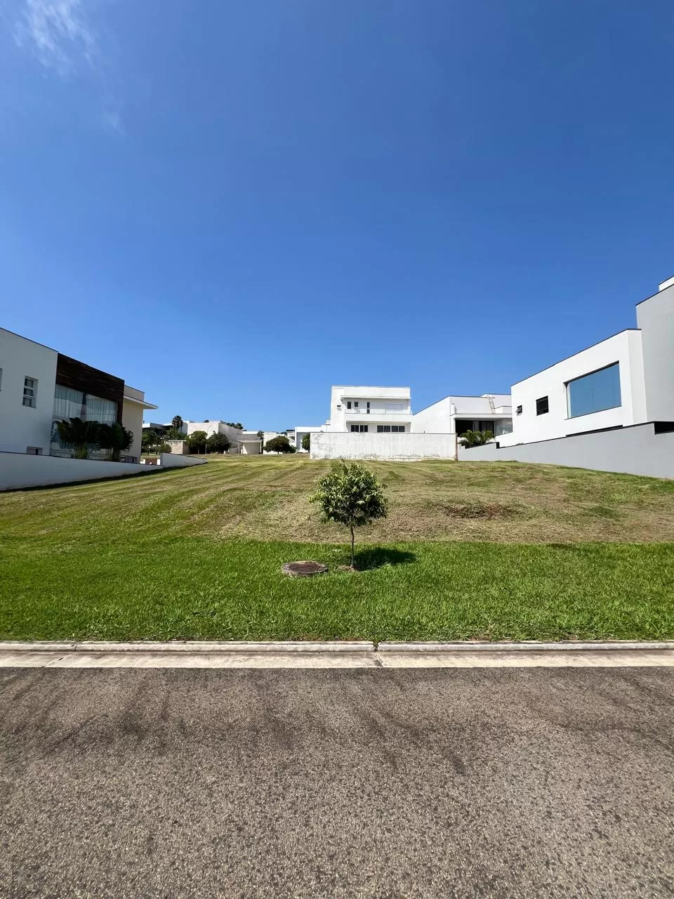 Dois lotes lado a lado à Venda no Condominio Alphaville Nova Esplanada em Votorantim/SP