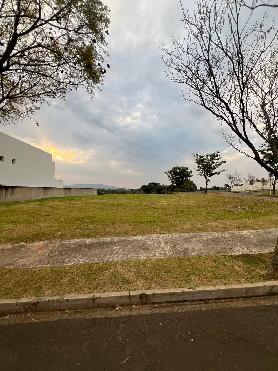 Terreno de Esquina Plano no Condominio Saint Patrick em Sorocaba/SP