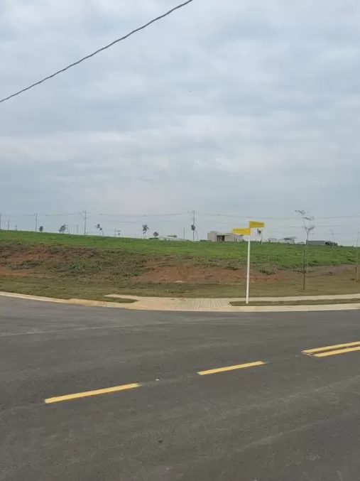 Terreno de Esquina à Venda no Condominio Terras Alpha Votorantim/SP