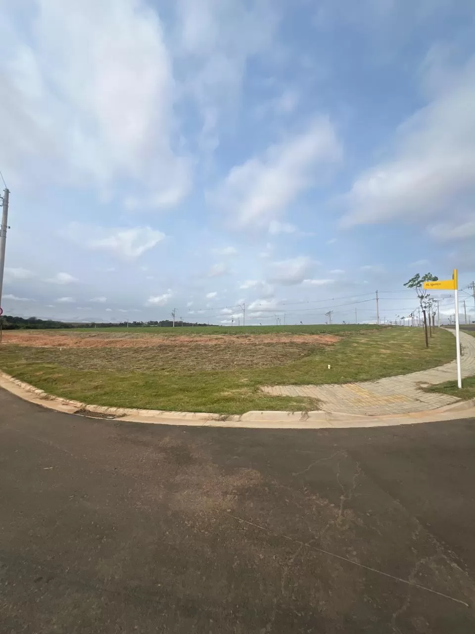 Terreno de Esquina à Venda no Condominio Terras Alpha nova esplanada em Votorantim/SP 