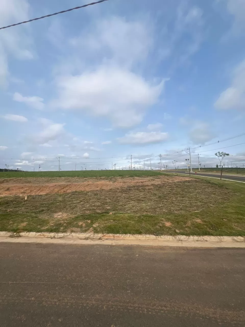 Terreno de Esquina à Venda no Condominio Terras Alpha nova esplanada em Votorantim/SP 