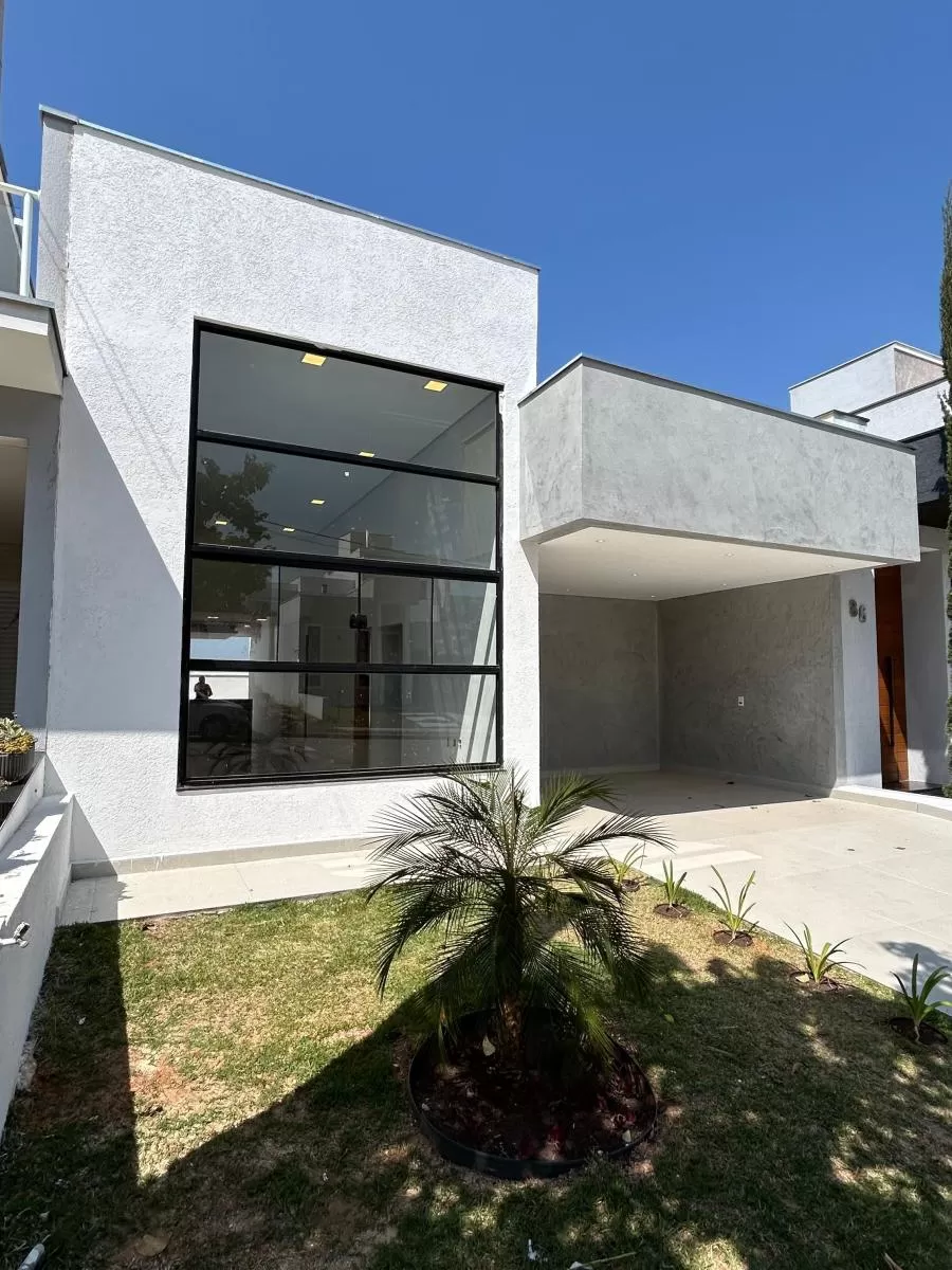 Casa térrea à venda no Condomínio Terras de São Francisco em Sorocaba/SP