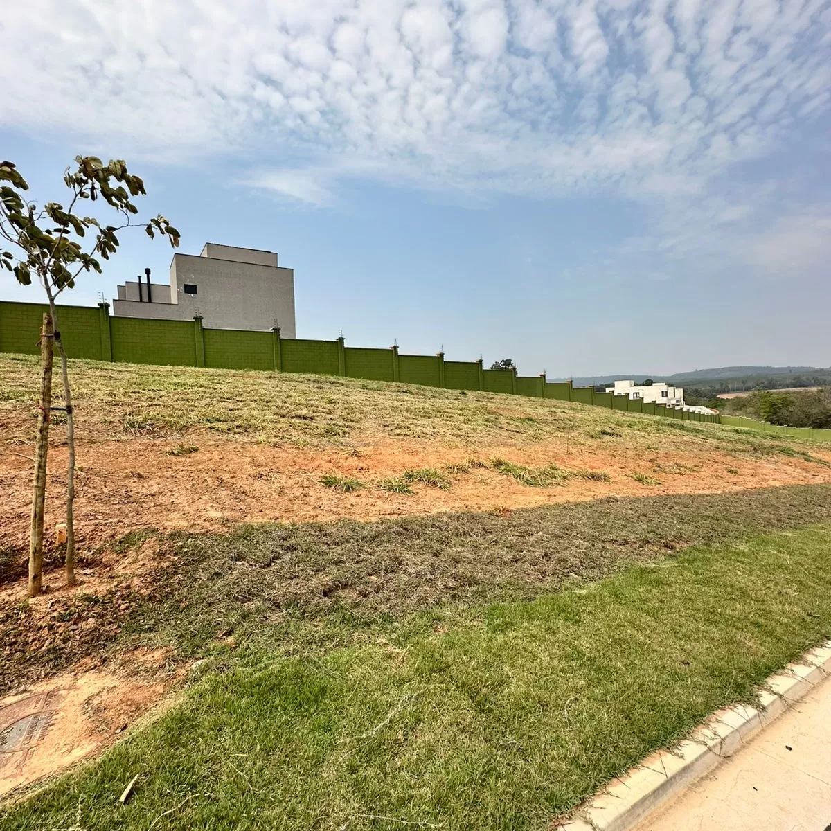 Terreno à venda no Condominio Terras Alpha em Votorantim.SP 