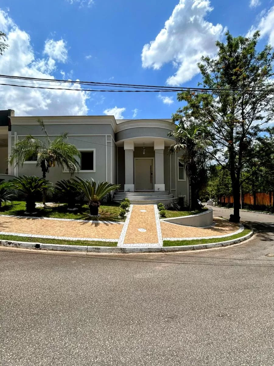 Casa de esquina à venda no Condomínio Belvedere II Votorantim/SP