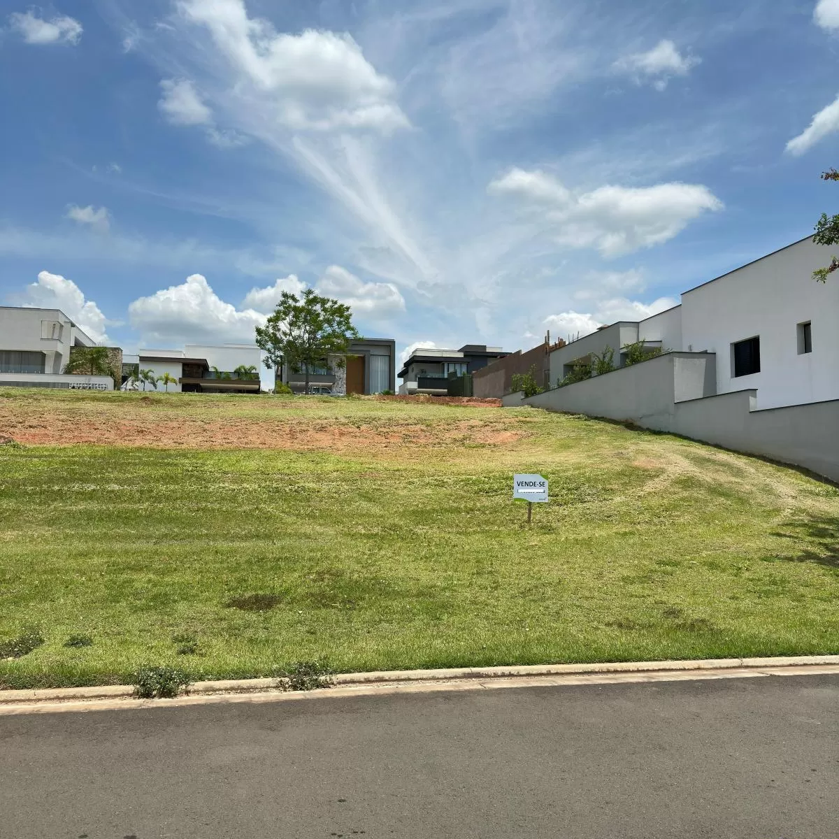 Terreno à Venda no Condominio Alphaville Nova Esplanada em Votorantim/SP