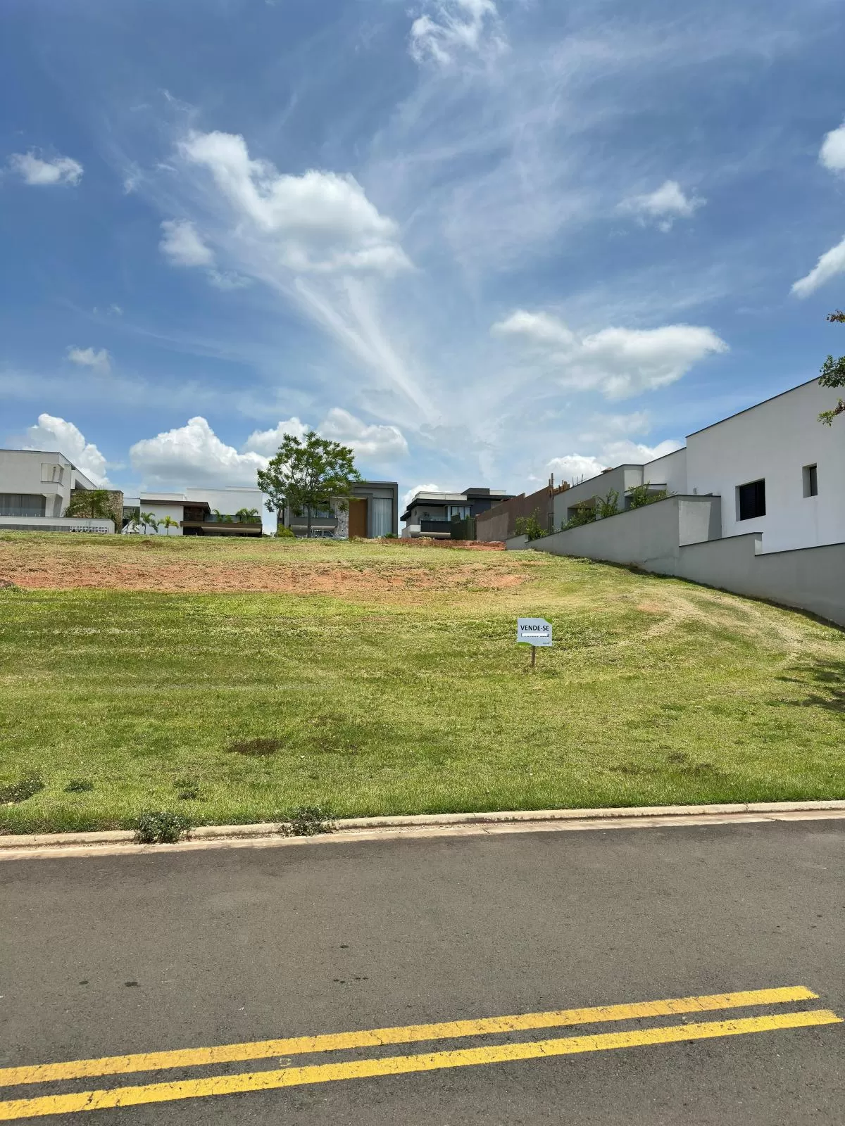 Terreno à Venda no Condominio Alphaville Nova Esplanada em Votorantim/SP