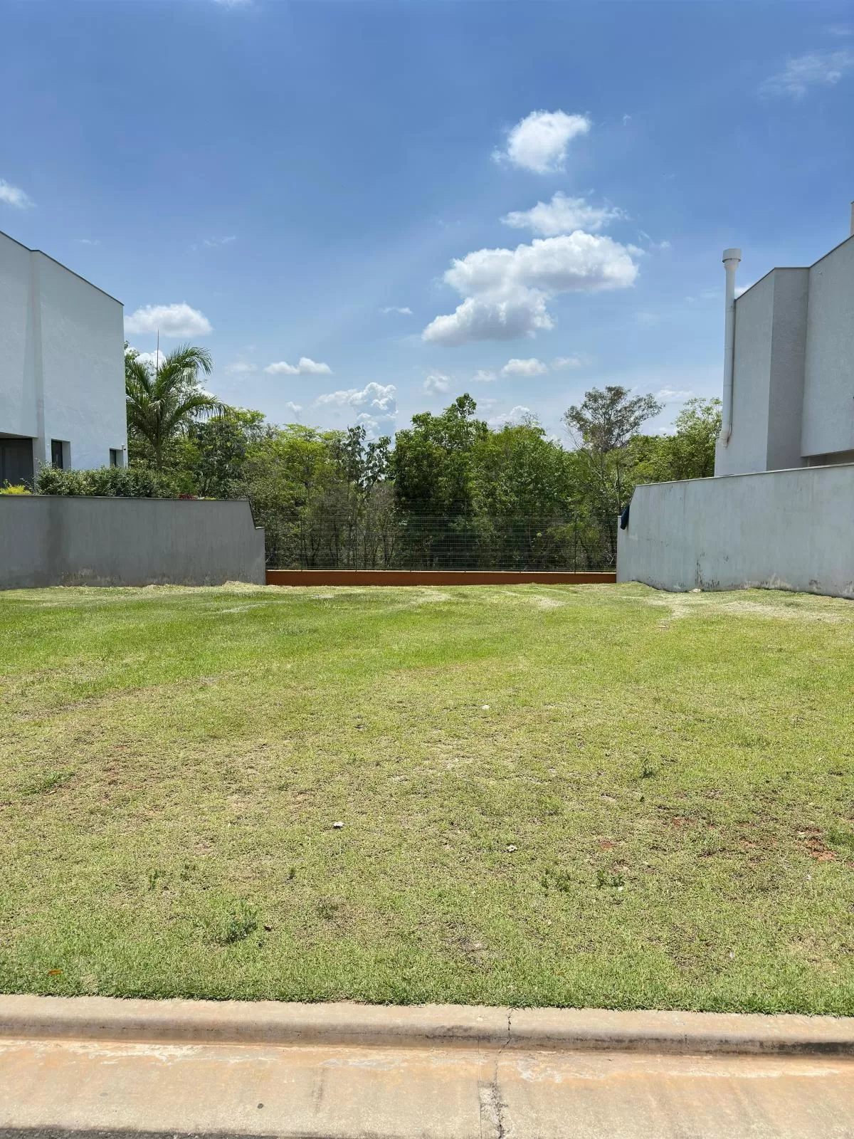 Terreno à Venda no Condominio Alphaville Nova Esplanada em Votorantim/SP