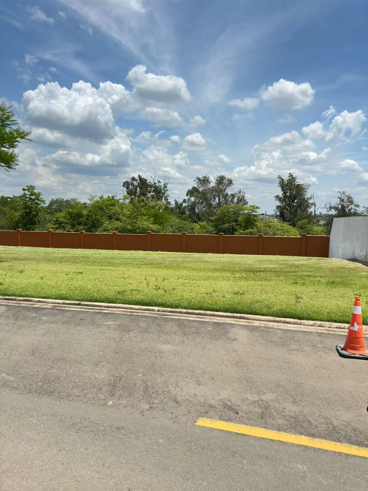 Terreno à Venda no Condominio Alphaville Nova Esplanada em Votorantim/SP