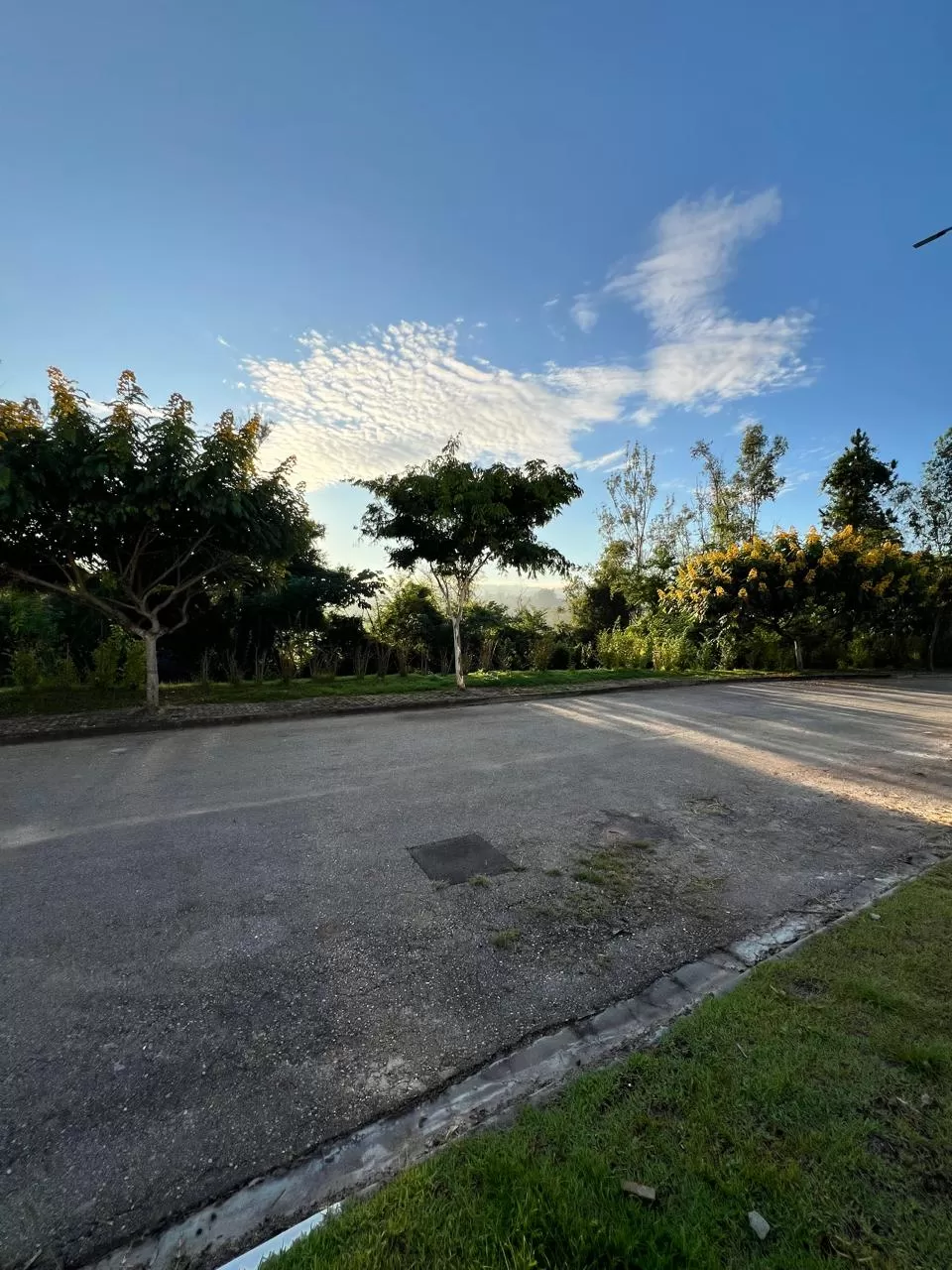 Terreno de Esquina à venda no Condomínio Vale Azul Votorantim/SP