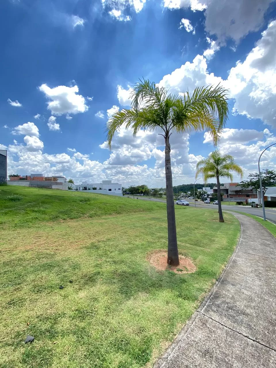 Terreno de Esquina à Venda no Condomínio Alphaville Nova Esplanada em Votorantim/SP